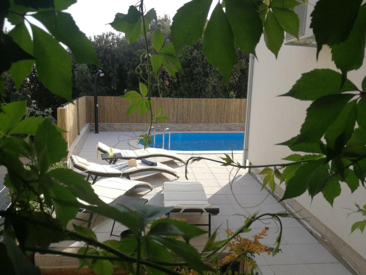 שיבניק Apartments Durda מראה חיצוני תמונה