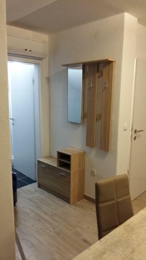 שיבניק Apartments Durda מראה חיצוני תמונה