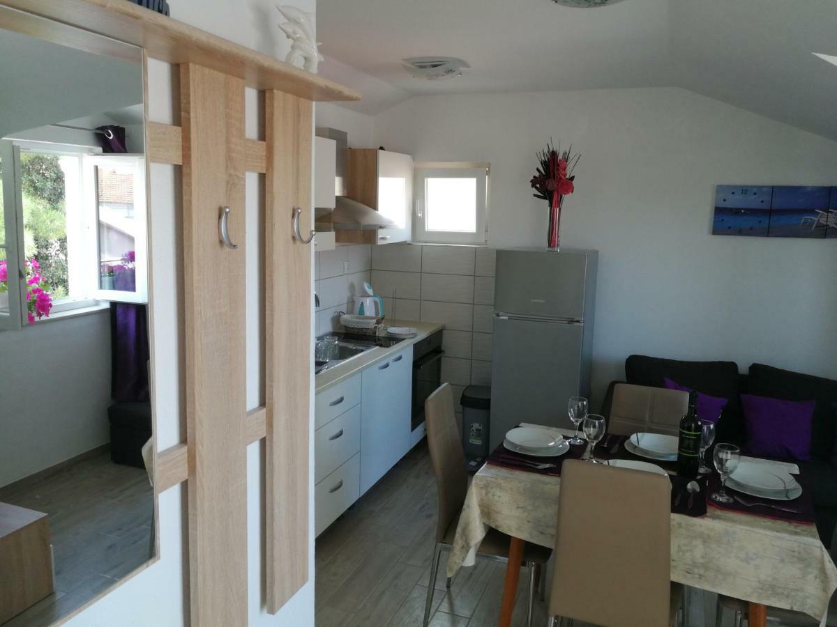 שיבניק Apartments Durda מראה חיצוני תמונה